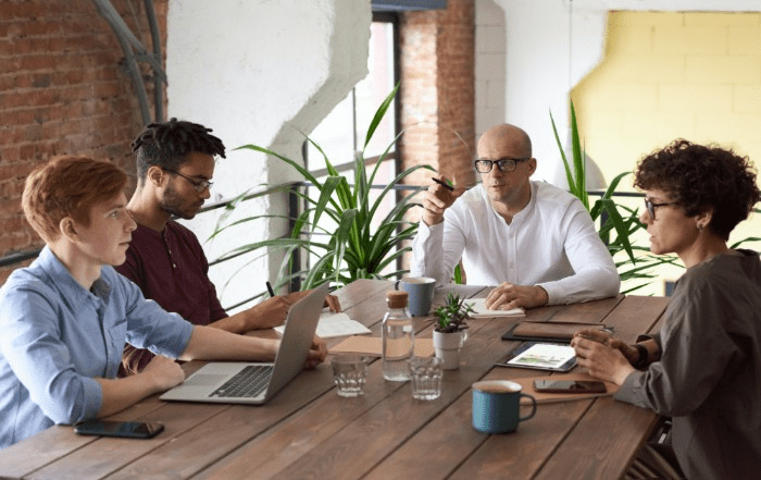 10 Must-Know Facts about Commercial Movers in Ottawa 4 From planning to moving to arranging items, constant communication is vital so as not to miss something and everything goes according to plan.